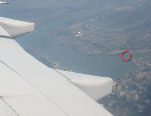 Luftaufnahme vom Liegeplatz der Kairos im Hafen