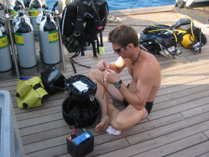 Anthony prepariert seinen Scooter