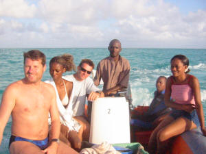 Im Zodiac auf dem Weg nach Okuza Island