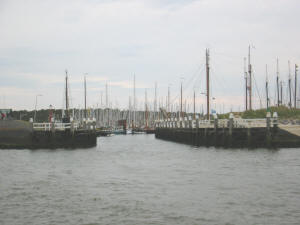 Einfahrt zum Yachthafen Vlieland